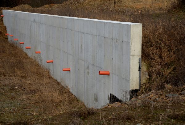 Cost of Hillside Drainage Installation in Warren