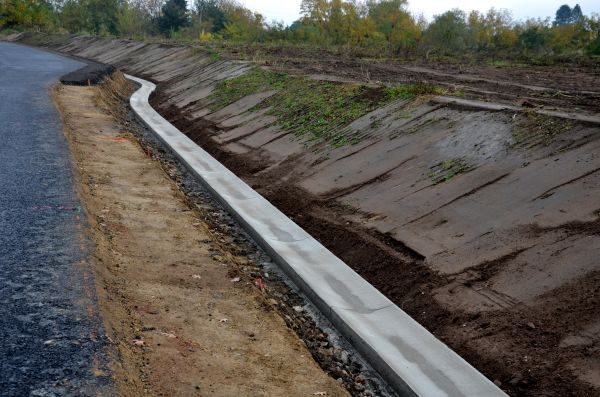 Cost of Slope Drainage Installation in Warren